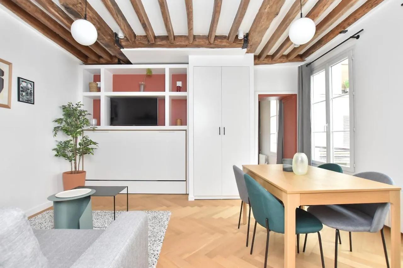 Authentic 1br-4p Republique - Le Marais